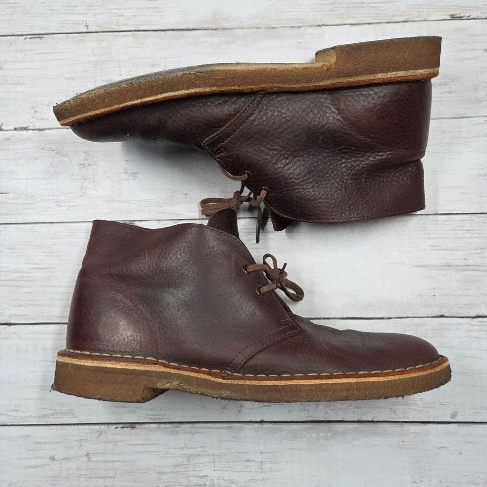 Clarks‎ Desert Boots Mens 9.5M Brown Leather Originals Chukka Crepe Sole 62905